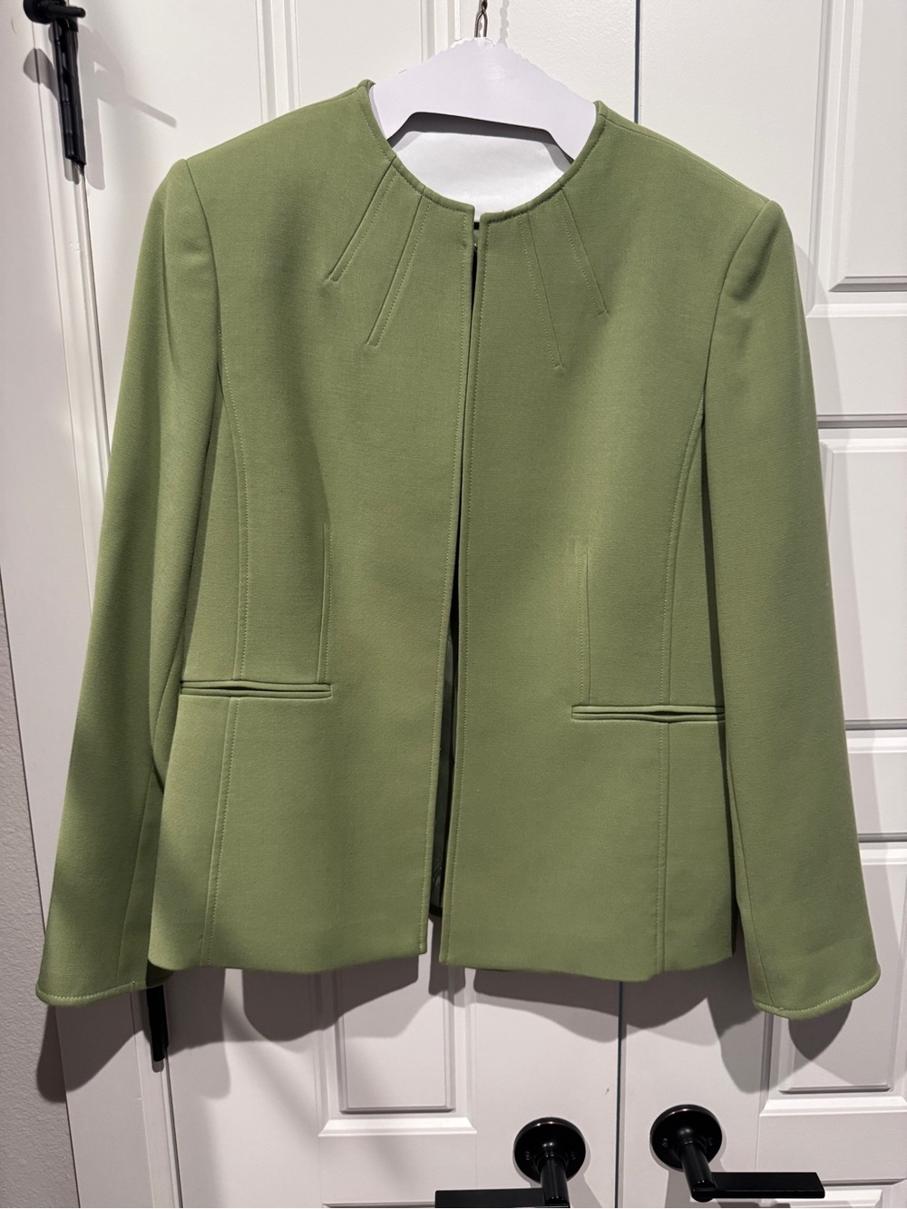 Tahari Collarless Green Tailored Women's Blazer Size 10